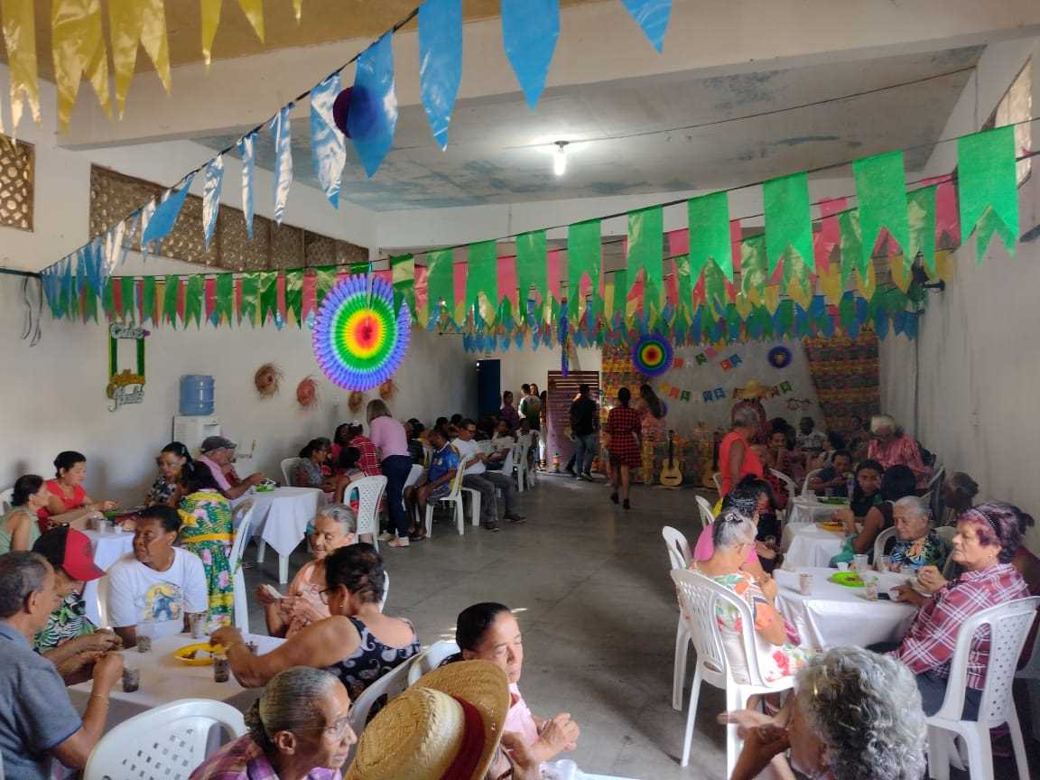 Camacã: Arraiá do Clube da Melhor Idade teve muito forró